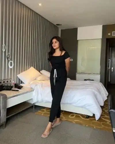 Call Girls Magarpatta Cash On Delivery
