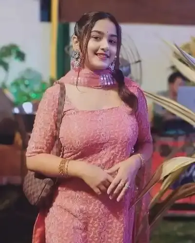 Call Girls Magarpatta Cash On Delivery
