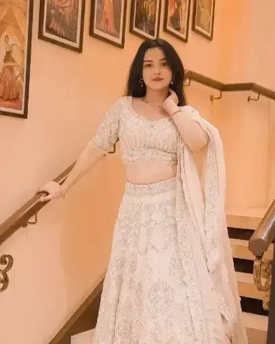 Escort Magarpatta
